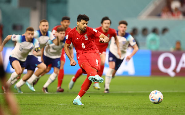 布里奇斯&塞克斯顿同砍20+，黄蜂终结7连败